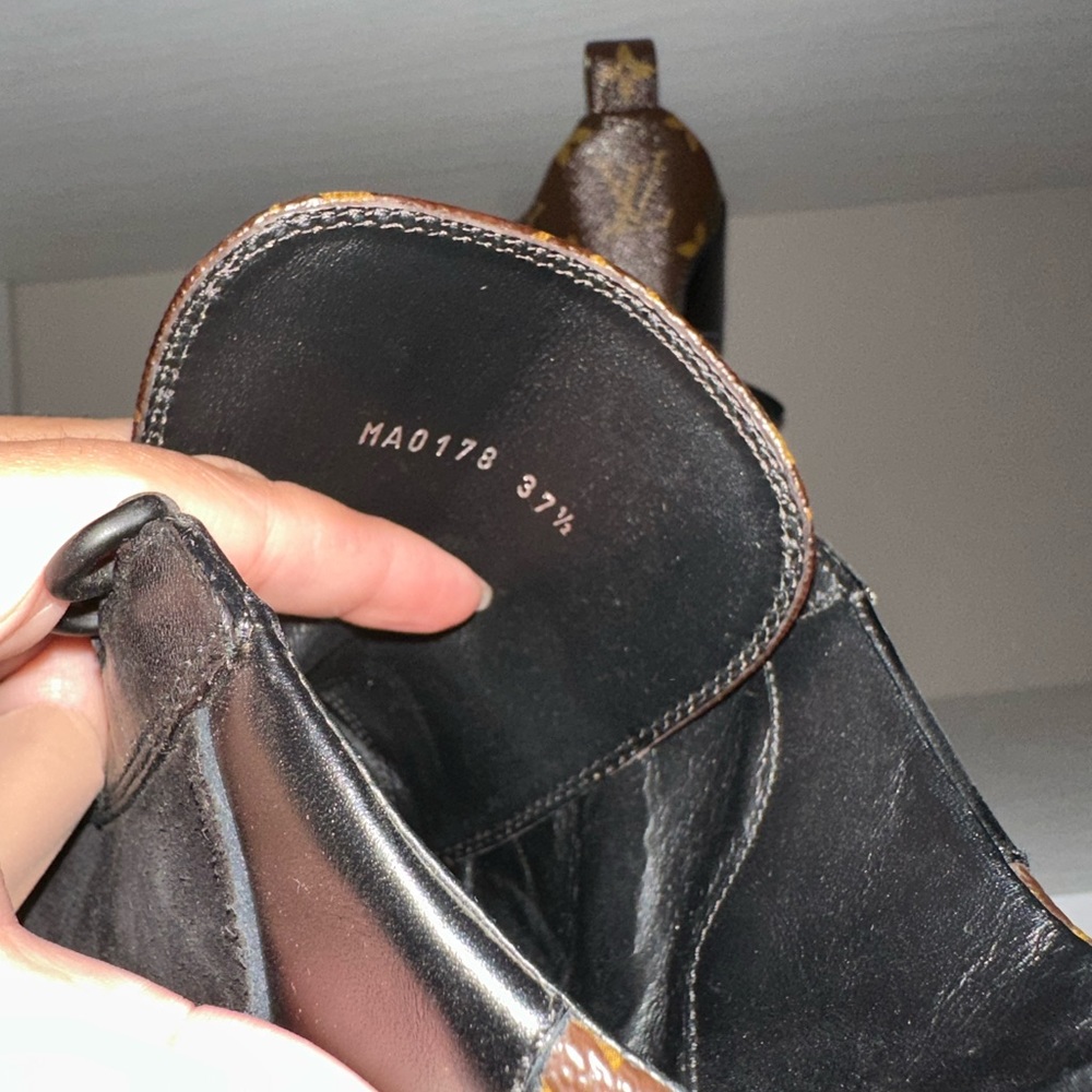 Louis Vuitton desert boots - Picture 5 of 7